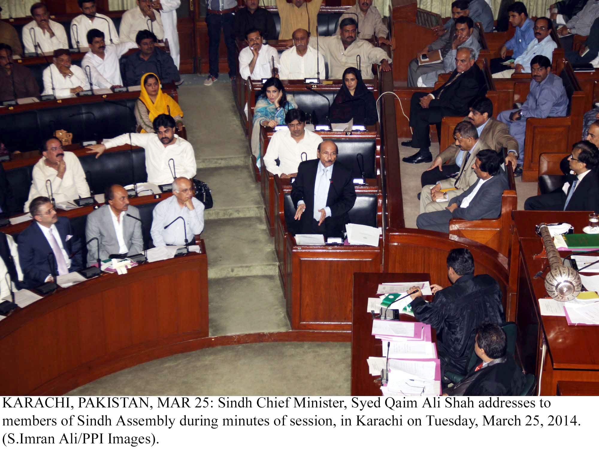 sindh chief minister qaim ali shah addressing the sindh assembly on tuesday photo ppi