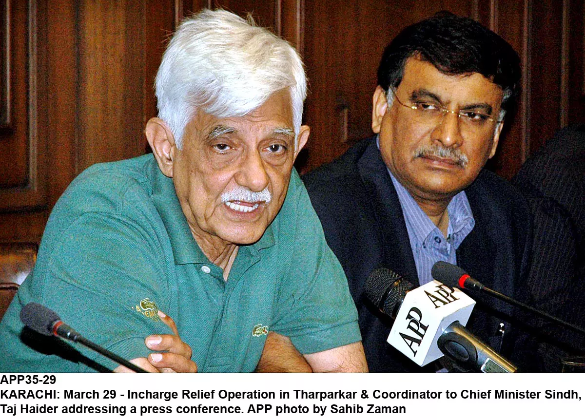 incharge relief operation in thar and coordinator to chief minister taj haider addressing the media on saturday photo app incharge relief operation in thar and coordinator to chief minister taj haider addressing the media on saturday photo app