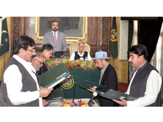 new members were welcomed to the provincial cabinet on tuesday at an oath taking ceremony at the governor s residence photo inp new members were welcomed to the provincial cabinet on tuesday at an oath taking ceremony at the governor s residence photo inp