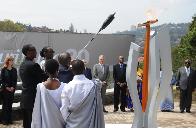 rwanda 039 s president paul kagame l and first lady janet kagame light a flame that will burn for 100 days the length of time it took government soldiers and quot hutu power quot militiamen to carry out their plan to wipe out the quot inyenzi quot photo afp rwanda 039 s president paul kagame l and first lady janet kagame light a flame that will burn for 100 days the length of time it took government soldiers and quot hutu power quot militiamen to carry out their plan to wipe out the quot inyenzi quot photo afp