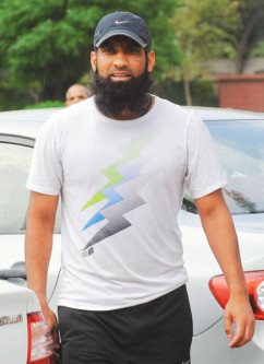 yousuf has been openly criticising the likes of shahid afridi misbahul haq mohammad hafeez and umar akmal while there had also been certain grudges during his playing days with the current senior lot photo afp