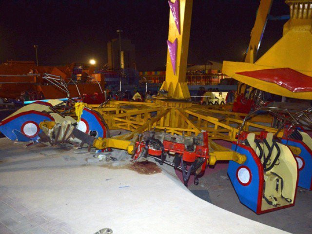 discovery the frisbee pendulum ride in askari amusement park broke apart on sunday night photo mohammad noman discovery the frisbee pendulum ride in askari amusement park broke apart on sunday night photo mohammad noman
