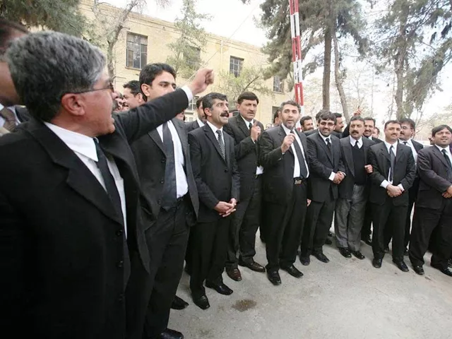 hundreds of lawyers and jakhrani tribesmen gathered outside the hospital and shouted slogans against the police photo online file hundreds of lawyers and jakhrani tribesmen gathered outside the hospital and shouted slogans against the police photo online file