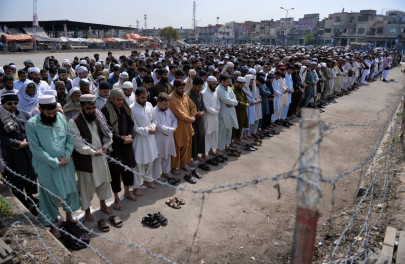 sabzi mandi attack pm announces rs500 000 in compensation for families of deceased