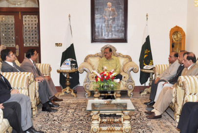 giving importance president stresses business community s role