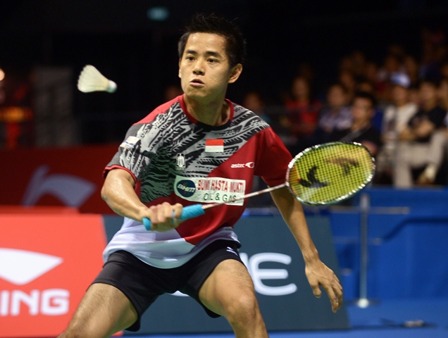 indonesia s simon santoso registered a shocking win over favourite lee chong wei in the final of the singapore open photo afp