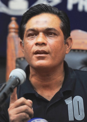 latif accepted the proposal to become the pakistan chief selector in february but stepped down from the position last week photo express file latif accepted the proposal to become the pakistan chief selector in february but stepped down from the position last week photo express file