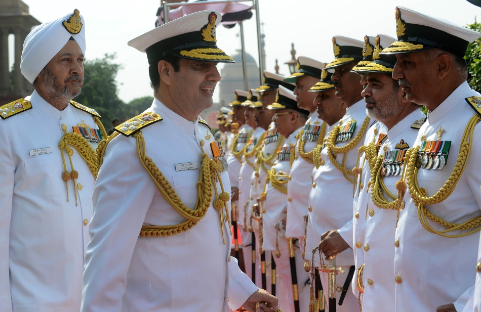 india 039 s new naval chief admiral robin k dhowan c meets indian naval officers at defence headquarters prior to taking over as the chief of naval staff in new delhi on april 17 2014 photo afp