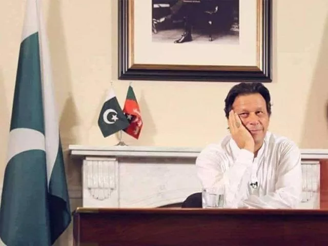 imran khan preparing for his victory speech photo facebook imran khan preparing for his victory speech photo facebook