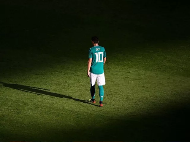 mesut oezil of germany looks dejected during the 2018 fifa world cup russia group f match between korea republic and germany at kazan arena on june 27 2018 in kazan russia photo getty mesut oezil of germany looks dejected during the 2018 fifa world cup russia group f match between korea republic and germany at kazan arena on june 27 2018 in kazan russia photo getty