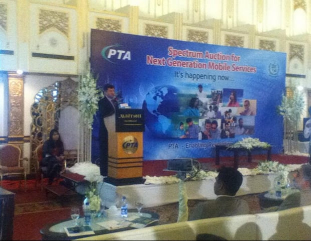 pta chairperson addressing the audience photo azam khan pta chairperson addressing the audience photo azam khan