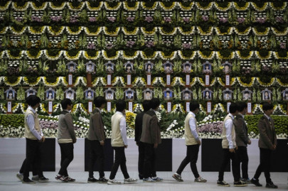 children s corpses in korean ferry reveal desperate attempts to climb out
