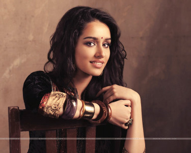 shraddha kapoor scolds fan s dad shraddha kapoor scolds fan s dad