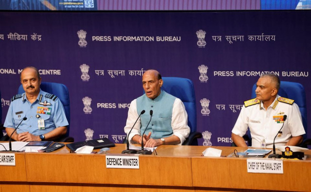 indian defence minister rajnath singh addresses a news conference as indian air chief marshal vivek ram chaudhari and chief of naval staff admiral r hari kumar listen in new delhi india june 14 2022 reuters indian defence minister rajnath singh addresses a news conference as indian air chief marshal vivek ram chaudhari and chief of naval staff admiral r hari kumar listen in new delhi india june 14 2022 reuters