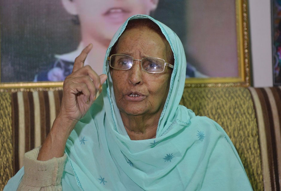 Amjad Sabri's mother Asghari Begum. PHOTO: AFP