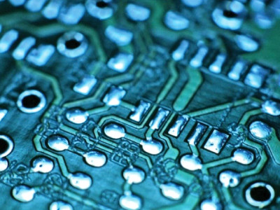 what hinders it sector growth what hinders it sector growth