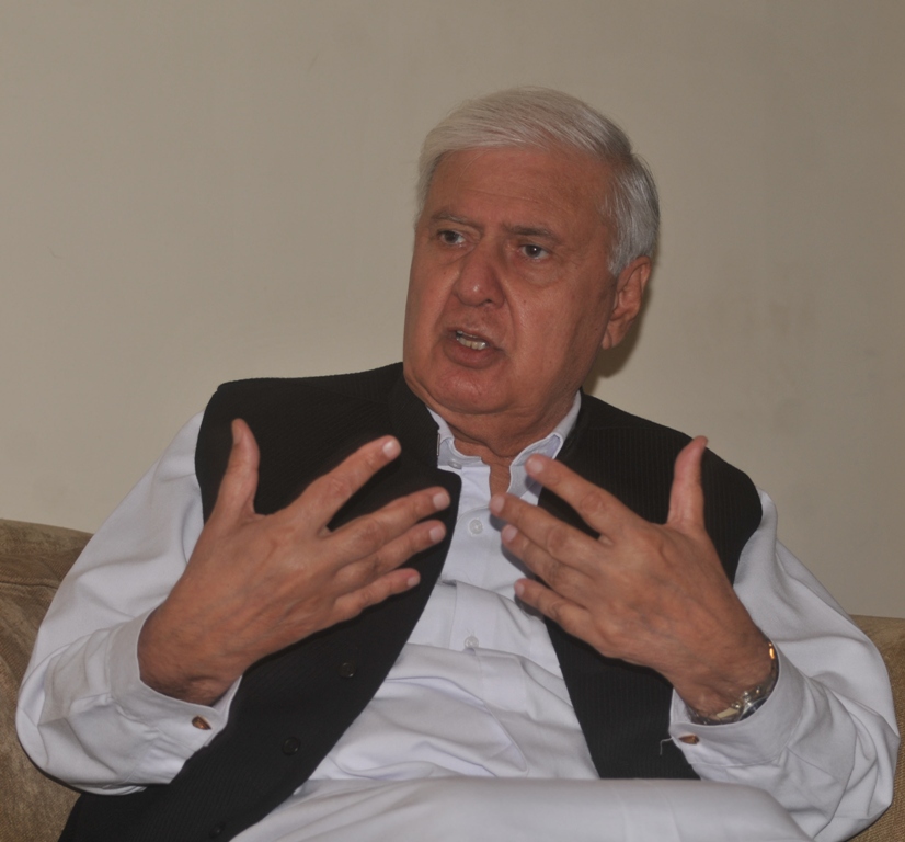 aftab ahmed khan sherpao the qaumi watan party chief photo qazi usman