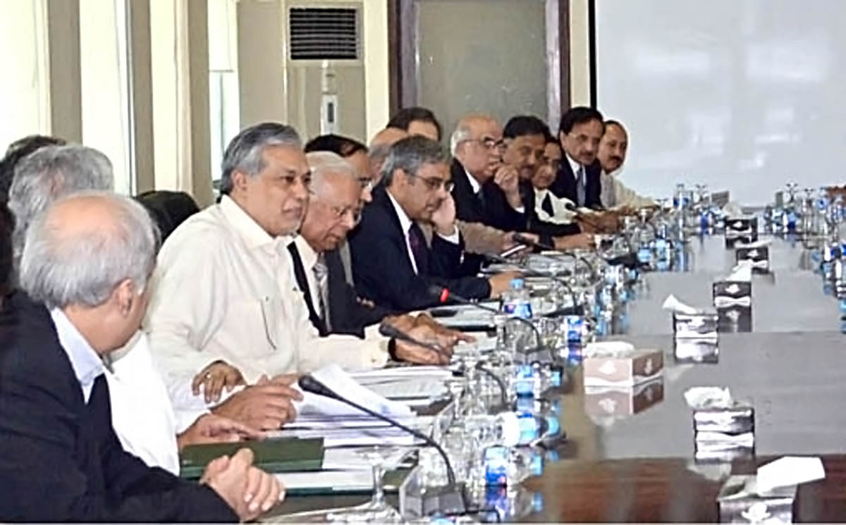 finance minister ishaq dar and former state bank governor dr ishrat hussain convene the eac meeting on saturday photo pid