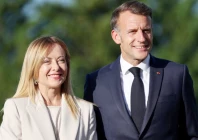 macron meloni seek united front in riviera talks
