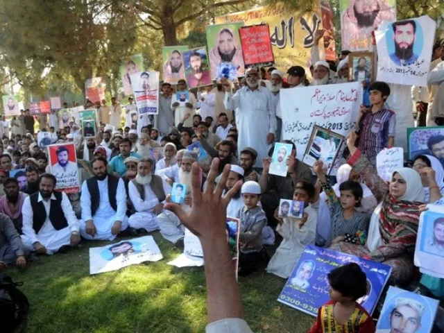 family members of all ages participated in the sit in photo online family members of all ages participated in the sit in photo online