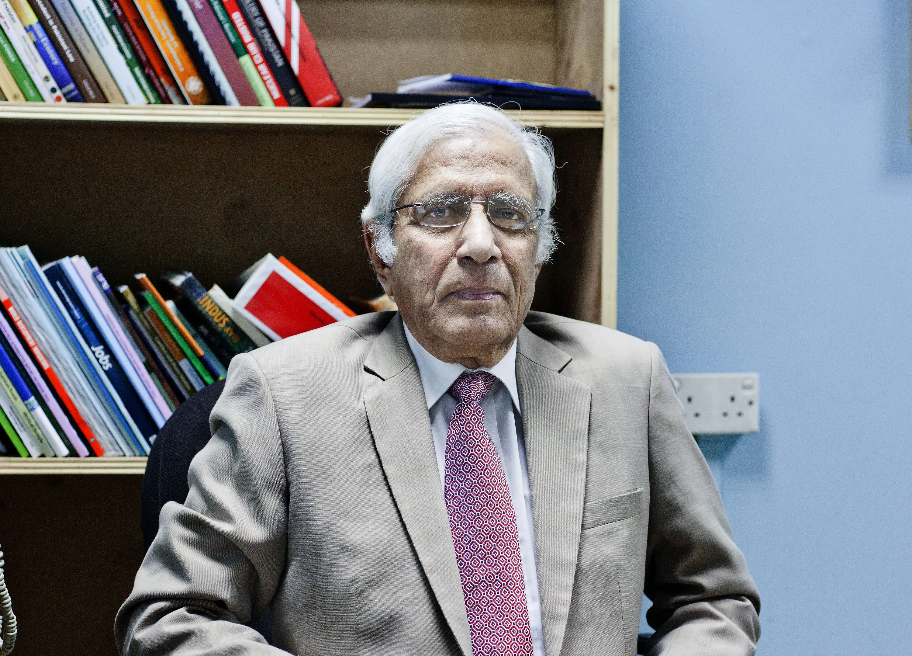 a veteran journalist with 45 years of experience within the media mr ziauddin is the oldest member of the list which includes information heroes from 65 countries a veteran journalist with 45 years of experience within the media mr ziauddin is the oldest member of the list which includes information heroes from 65 countries