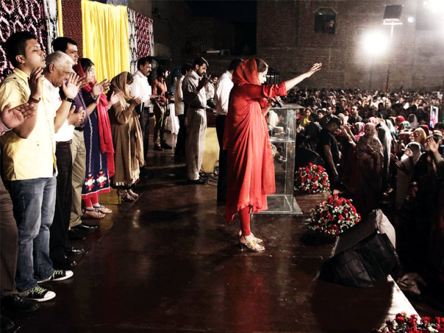 a healing session led by pastor anwar fazal s wife nida a healing session led by pastor anwar fazal s wife nida
