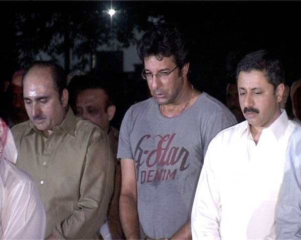 wasim akram is in the uae where he is serving as a bowling consultant for the kolkata knight riders in indian premiere league photo express wasim akram is in the uae where he is serving as a bowling consultant for the kolkata knight riders in indian premiere league photo express