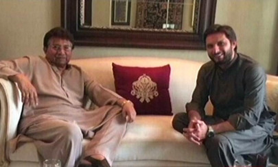 afridi visits musharraf in karachi