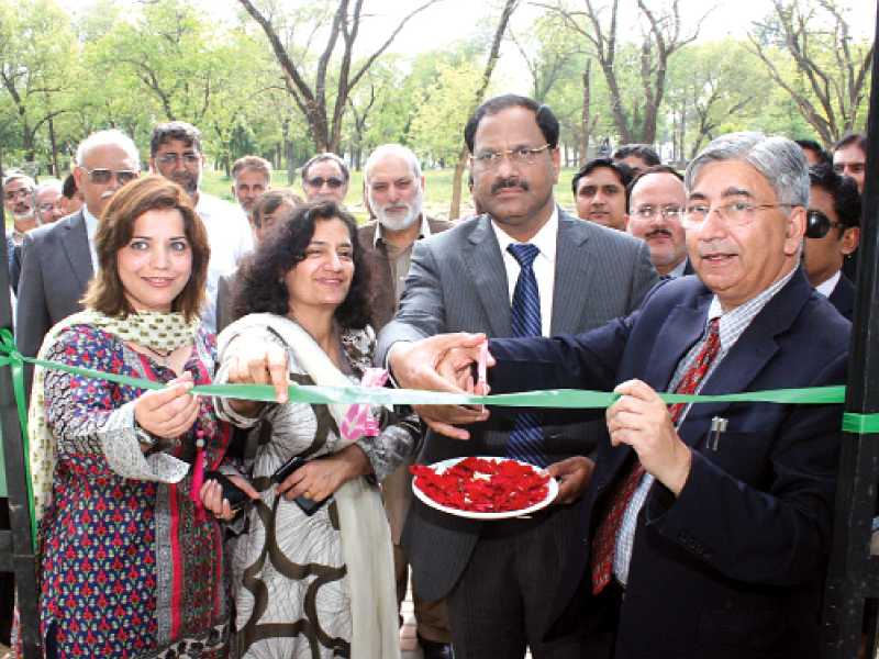 parc chairman dr iftikhar ahmad and nbp regional head fedc region tariq zafar inaugurate atm service at parc branch pr