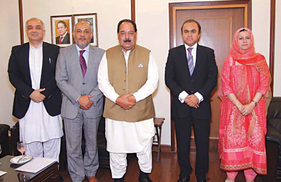 icap president naeem akhtar and other delegation members with the ajk prime minister photo express