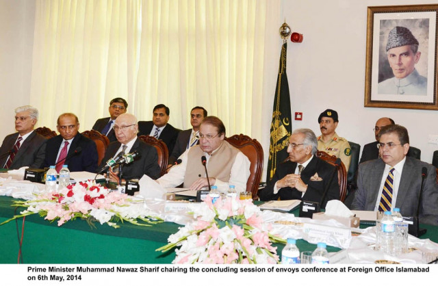 prime minister nawaz sharif chairing the concluding session of envoys conference at foreign office on may 6 2014 photo pid prime minister nawaz sharif chairing the concluding session of envoys conference at foreign office on may 6 2014 photo pid
