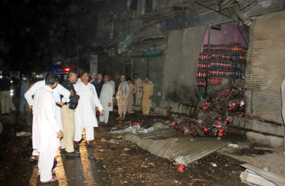roadside blast in peshawar leaves three injured