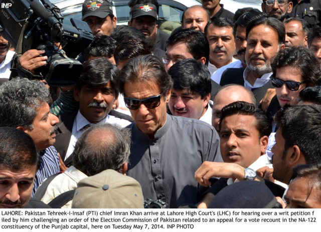 a large number of his supporters had tried to follow him to the courtroom of the chief justice when imran khan arrived at the lhc photo inp a large number of his supporters had tried to follow him to the courtroom of the chief justice when imran khan arrived at the lhc photo inp