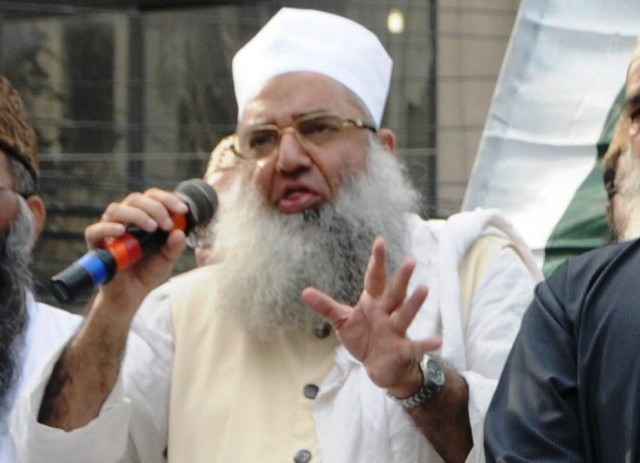a file photo of muttahida qaumi movement supporter maulana tanveerul haq thanvi photo irfan ali a file photo of muttahida qaumi movement supporter maulana tanveerul haq thanvi photo irfan ali