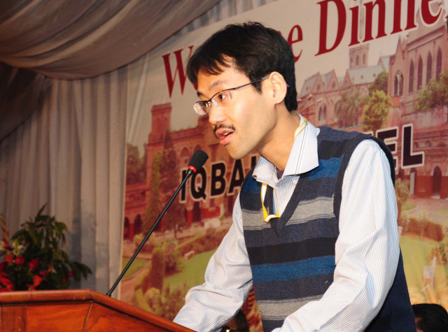 he recites iqbal and faiz has wandered in the lanes of anarkali and belongs to japan photo ali usman he recites iqbal and faiz has wandered in the lanes of anarkali and belongs to japan photo ali usman