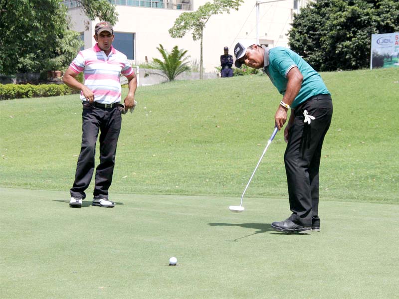 zulfiqar ali scored an aggregate score of 297 to win the title of national champion photo shafiq malik express