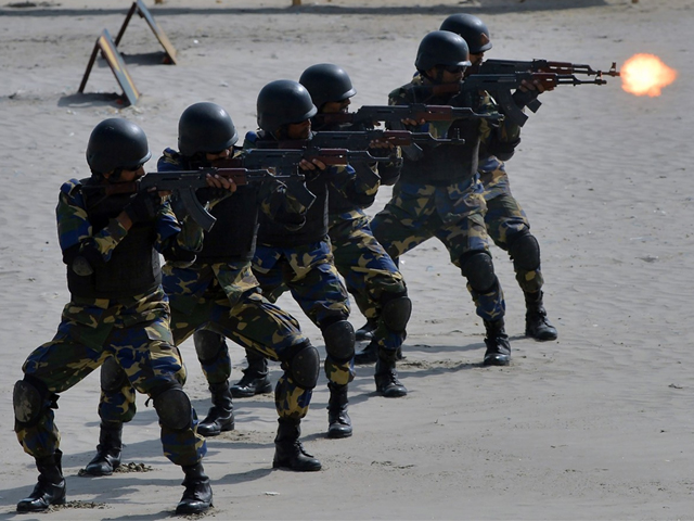 pakistani naval soldiers take part in celebrations to mark defence day at clifton beach in karachi on september 6 2017 photo afp