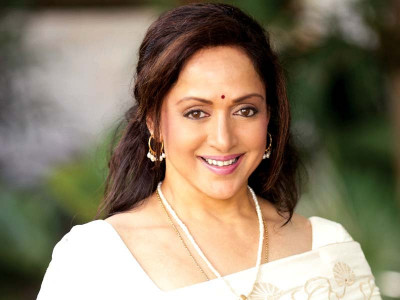 hema malini calls attacks against bollywood intolerable