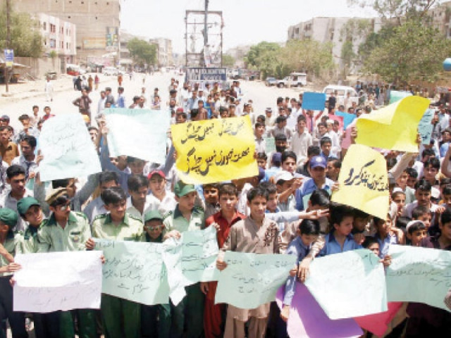 students and faculty members of schools in site and orangi town protested against extortionists on wednesday photo online students and faculty members of schools in site and orangi town protested against extortionists on wednesday photo online