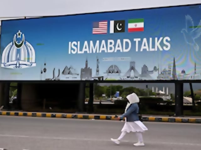 Pakistan intensifies diplomatic push to keep Iran-US talks on track
