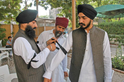 sikhs threaten to go on protest if demands not met