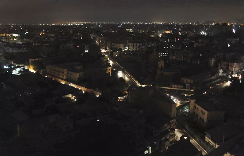 large parts of the city plunged into darkness as 14 k electric feeders tripped photo mohammad noman express large parts of the city plunged into darkness as 14 k electric feeders tripped photo mohammad noman express