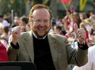 manchester united owner malcolm glazer dead at 85