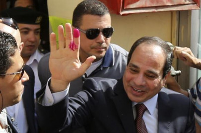 egypt s sisi wins election faces economic challenges