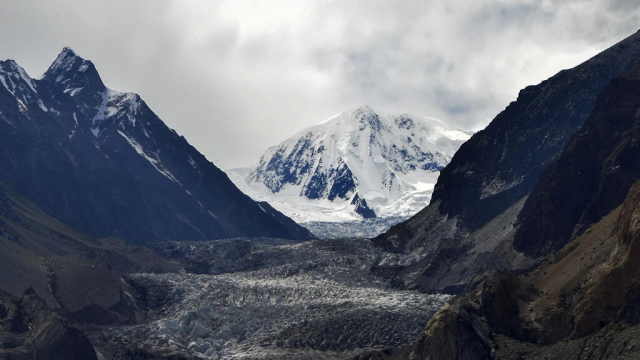 in the mouth of dragons melting glaciers threaten pakistan s north in the mouth of dragons melting glaciers threaten pakistan s north