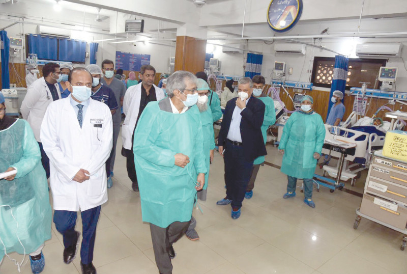 interim cm justice retd maqbool baqar reviews arrangements at a ward during his visit to the civil hospital hyderabad photo nni