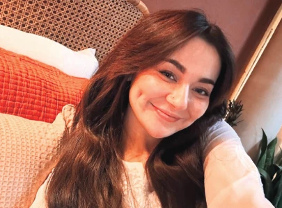 behind the ring light behind the ring light