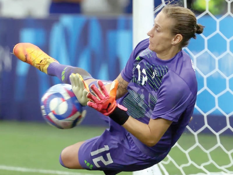 germany s goalkeeper ann katrin berger celebrates their victory after the penalty shoot out against canada photo afp