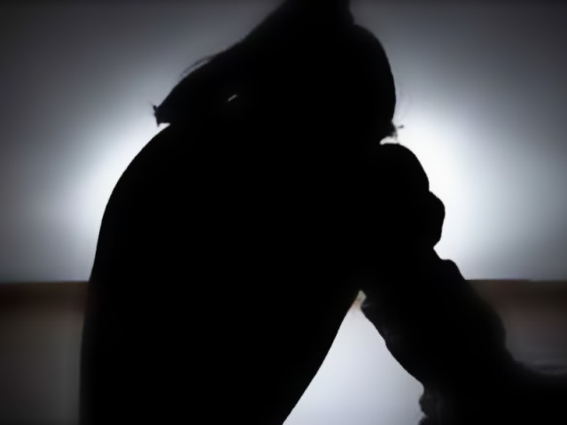 man attempts to molest niece man attempts to molest niece