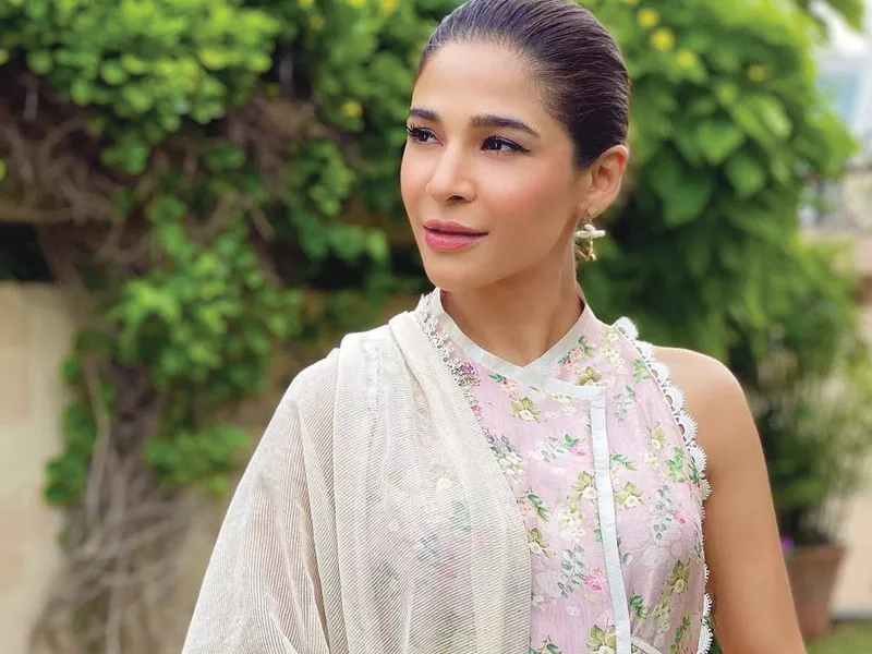 thanks to an introduction by a roommate ayesha found herself sitting across from the man who would cast her in bulbulay photo file thanks to an introduction by a roommate ayesha found herself sitting across from the man who would cast her in bulbulay photo file